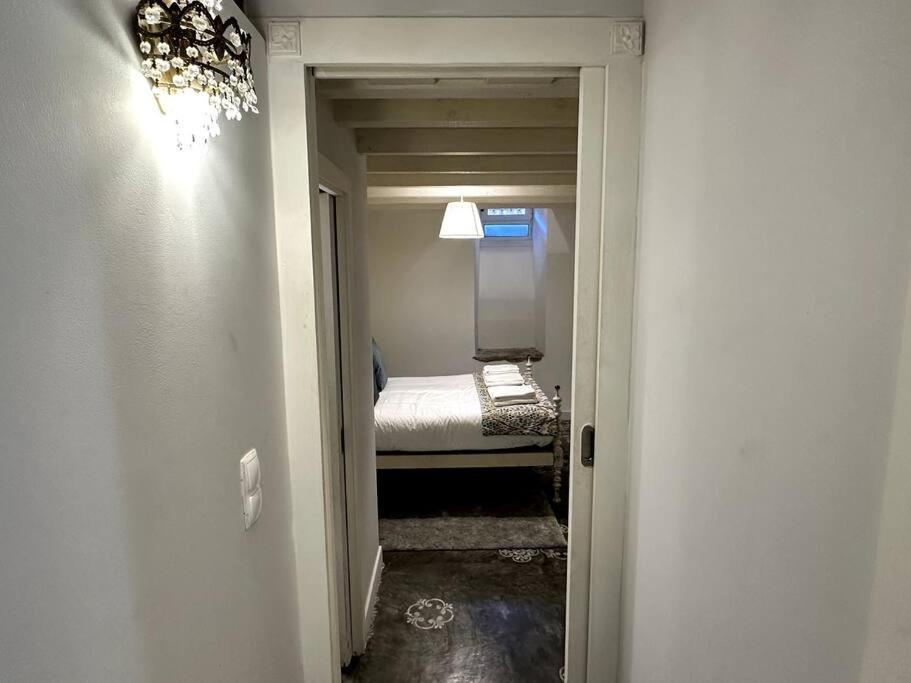 Apartment Budget 2 Bed In Bica W Air Con - Belle Epoque *