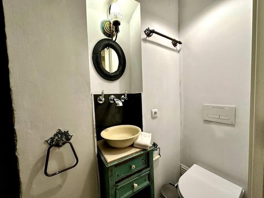 Apartment Budget 2 Bed In Bica W Air Con - Belle Epoque Lisbon