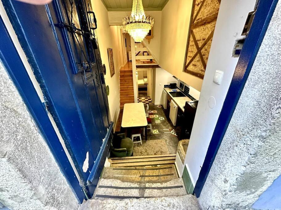 Budget 2 Bed In Bica W Air Con - Belle Epoque Lisbon